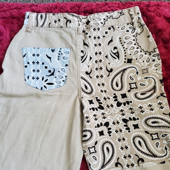 BOOHOOBLUE~ VINTAGE KHAKI & BLUE PATCHWORK JEANS! - Picture 14 of 16